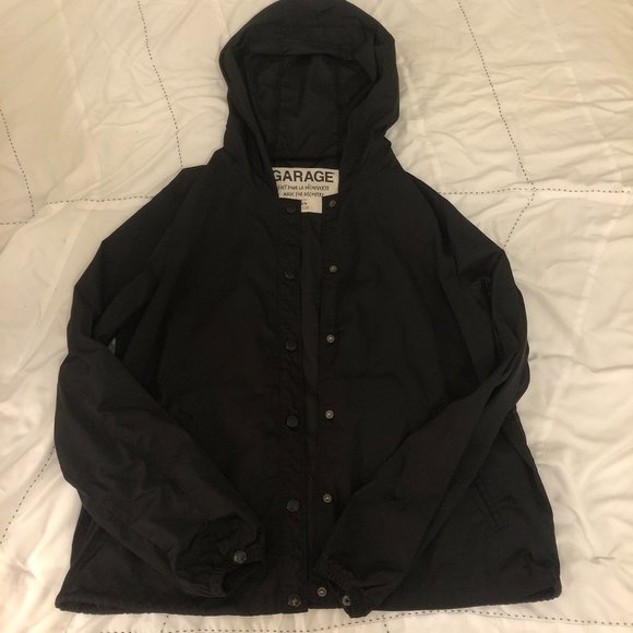 Size Medium Rose Line Embroidered Jacket - Picture 2 of 3